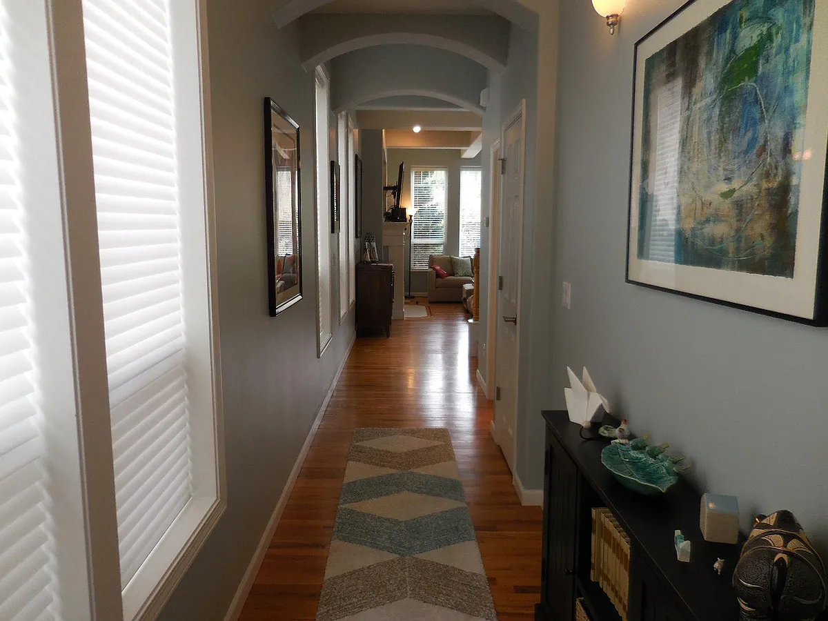 Building Photo - 4903 NW Zinnia Pl