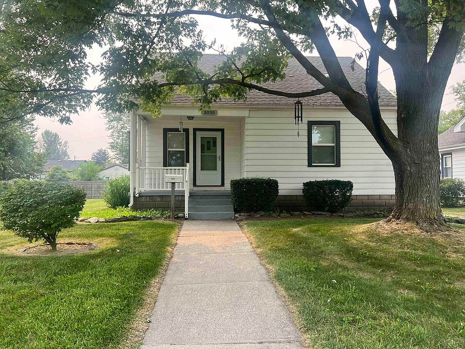 1st image of 3035 Schaefer St