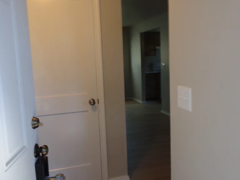 6321 Broadway #UPPER — Photo 3