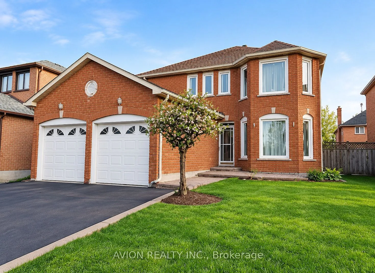3 bed, $2,000 — Photo 1