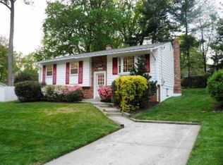 14533 Woodcrest Dr, Rockville, MD 20853