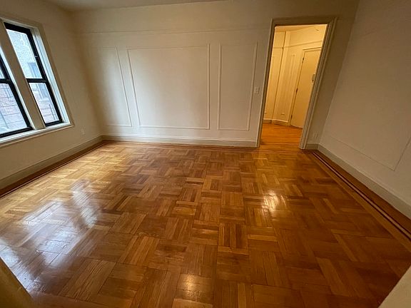 4th image of 68 W 238th St APT E12