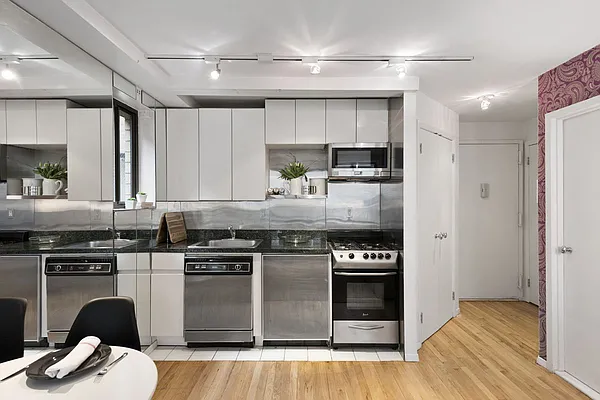 Rented by Brooklyn Landmark Real Estate | media 8