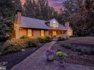 4 Quail Ridge Dr, Reading, PA 19607