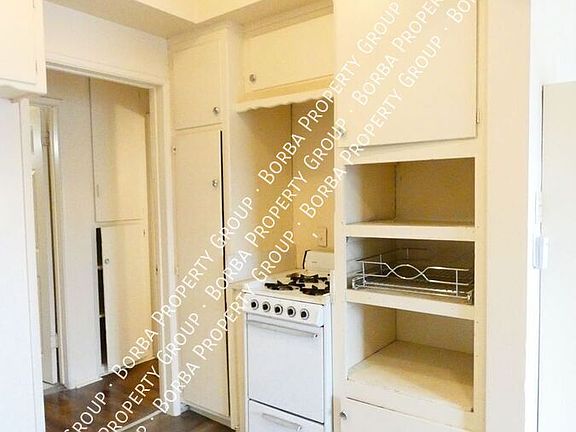 5th image of 14108 Bellflower Blvd APT E