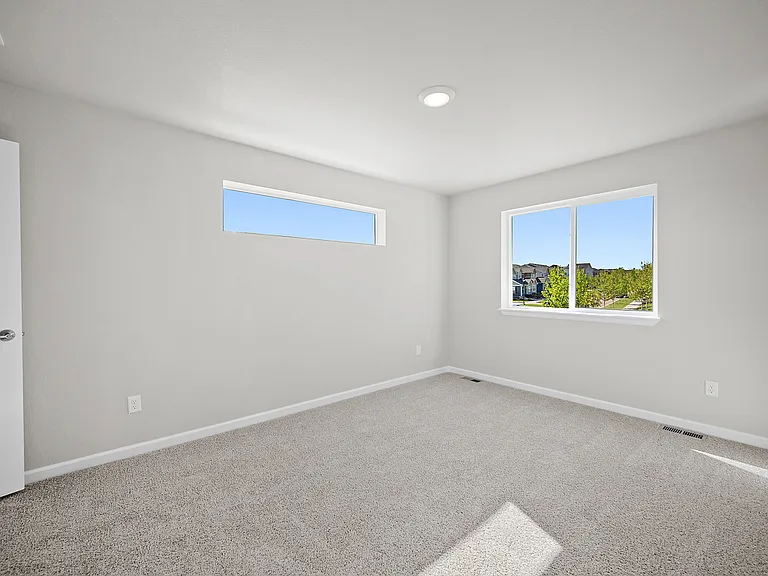 208 N Olympian Dr — Photo 23