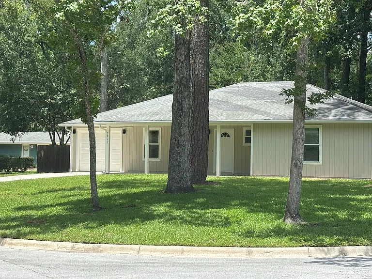 2932 NW 41st Pl — Photo 19
