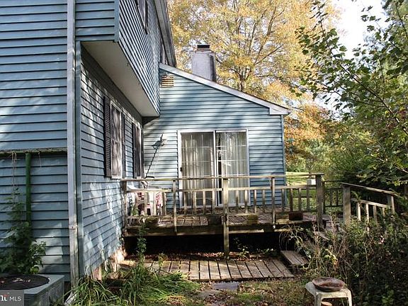 5th image of 119 Jay Ave