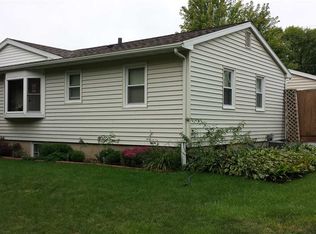 610 Hickory St, Waterloo, IA 50701