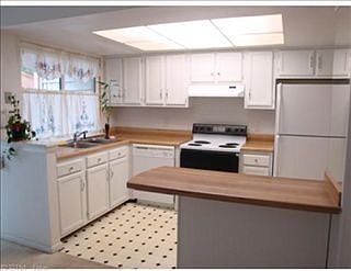 3rd image of 3619 Chimney Creek Dr