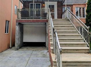 2722 E 28th St, Brooklyn, NY 11235
