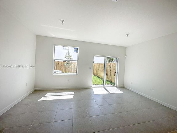5th image of 16281 SW 291st St