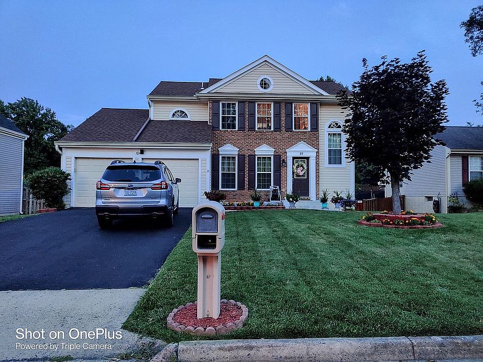 1st image of 18 Woods Edge Ct