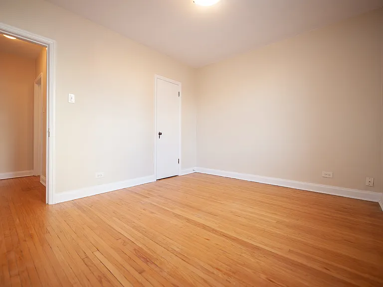 250 Broadway Ave #2 — Photo 25