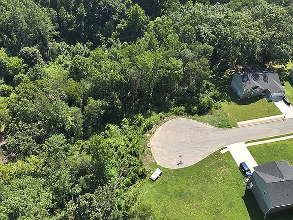 2nd image of 236 Mockingbird Ln