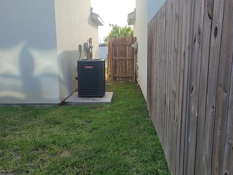 Amarville Apartments and Townhomes — Photo 39