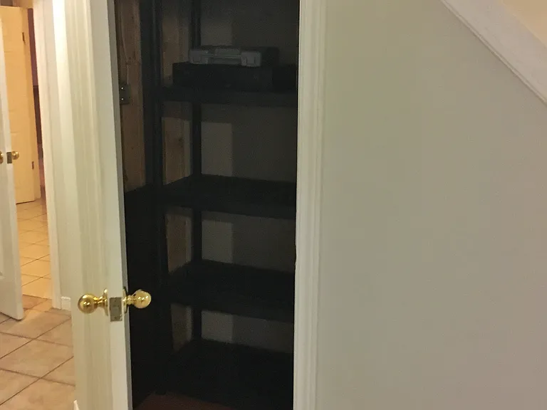 885 Runningbrook Dr #BASEMENT — Photo 7