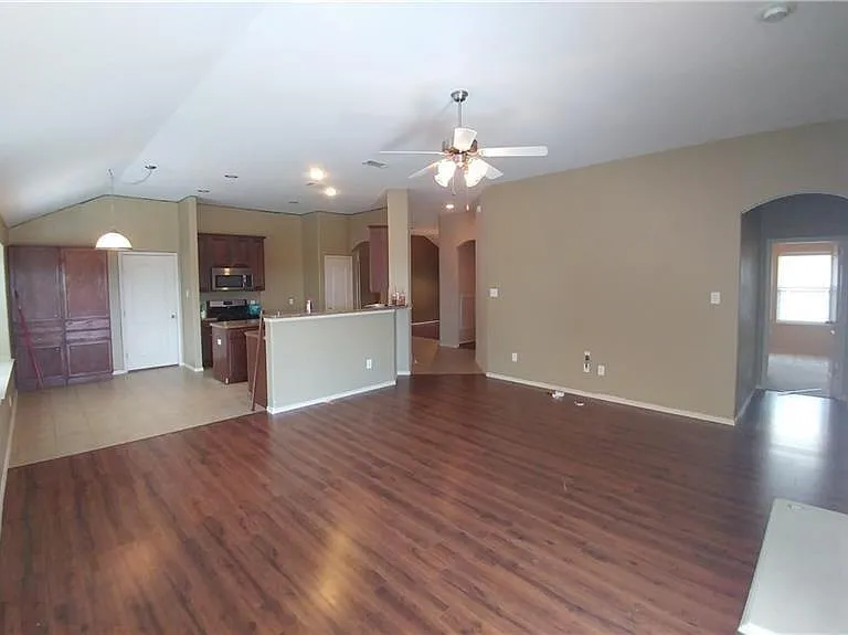 8512 Minturn Dr — Photo 6