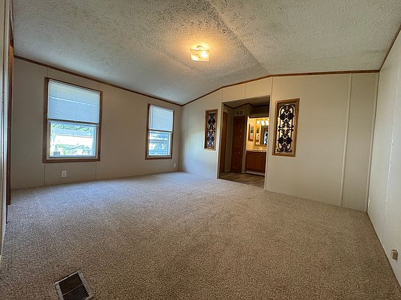 5th image of 49 Brookside Mnr #49