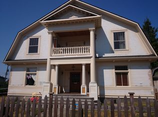 305 18th Ave, Seattle, WA 98122