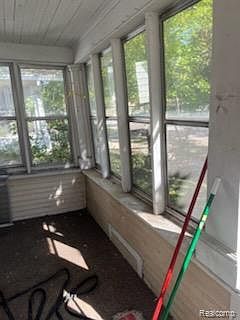 2nd image of 320 Huron St