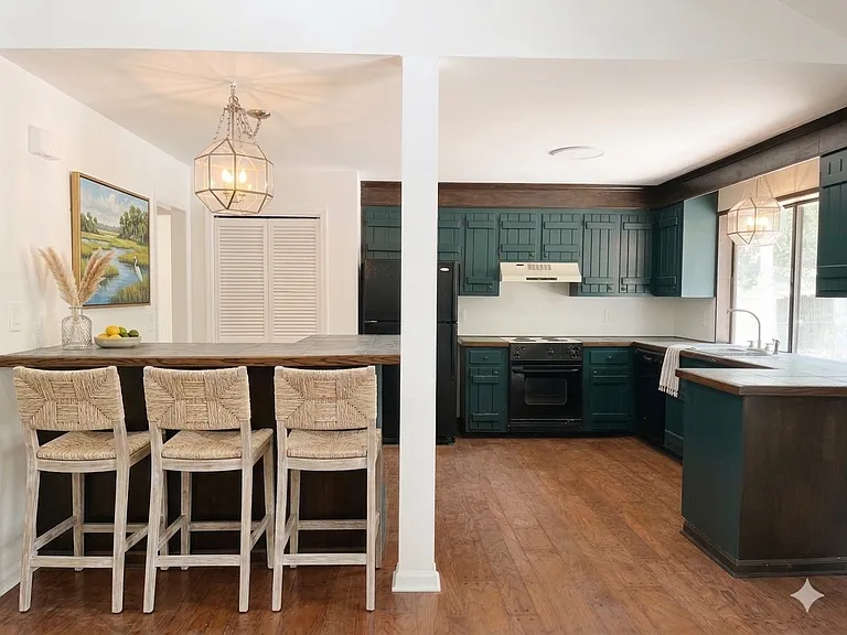 1279 Old Colony Rd — Photo 11
