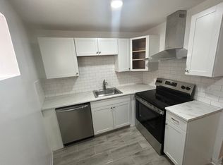 112 Murray St APT 1, Providence, RI 02909