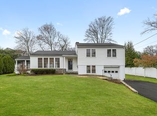 65 Reymont Ave, Rye, NY 10580