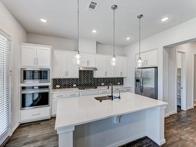 6570 Scarlet Pond Ln — Photo 20