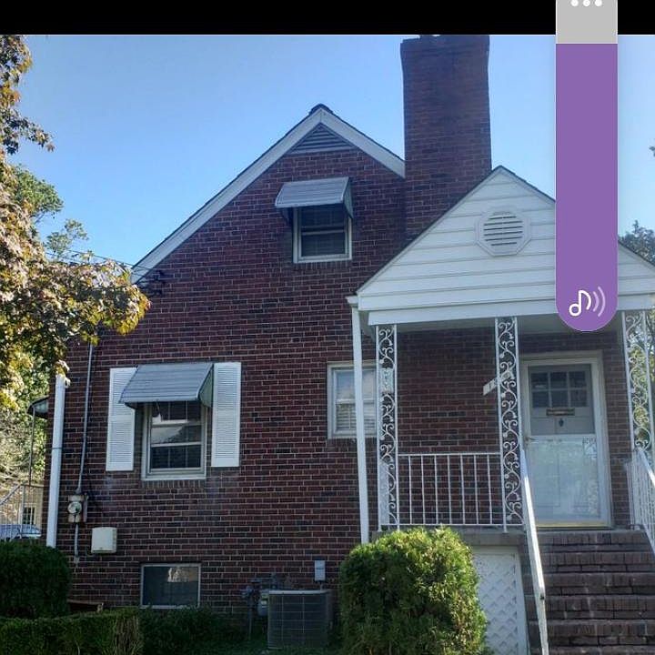 1st image of 1313 S Oakland St