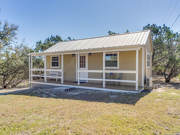 4th image of 1501 Nixon Lane
