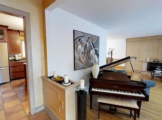 247 Ocean St, Lynn, MA 01902