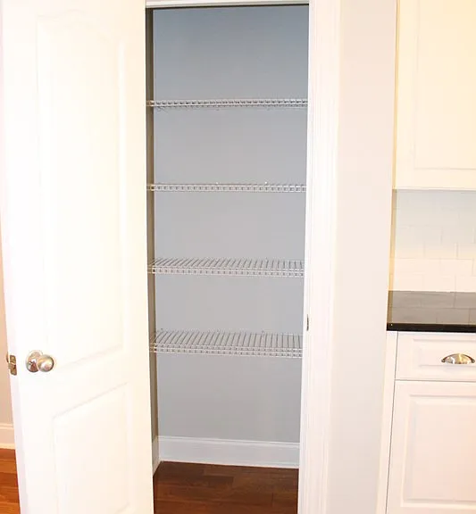 831 Erika Ln — Photo 15