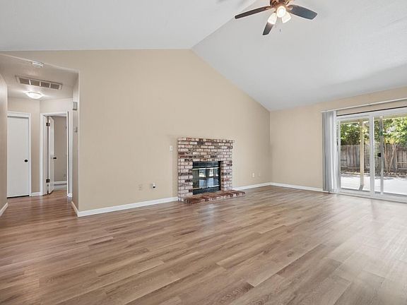 3rd image of 2818 Morrill Rd