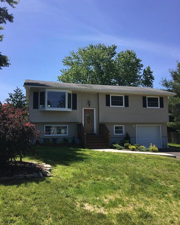 1st image of 913 Utah Dr