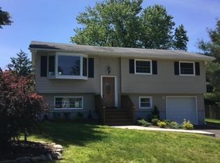 913 Utah Dr, Toms River, NJ