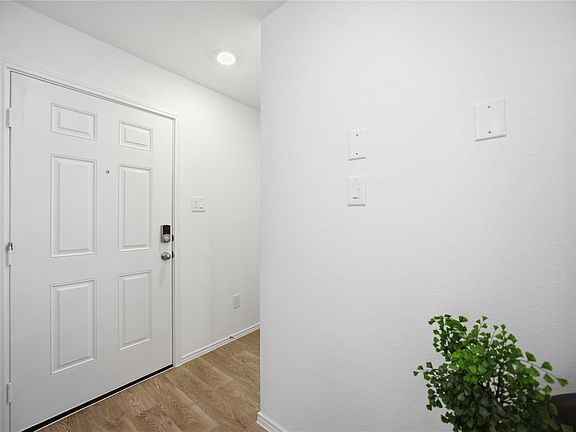 3rd image of 6031 Pineapple St