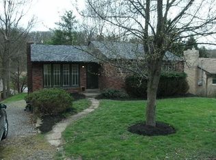 365 Temona Dr, Pittsburgh, PA 15236