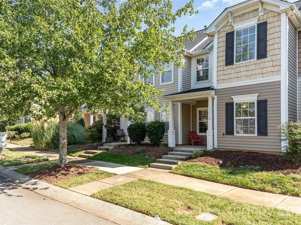 17718 Caldwell Track Dr, Cornelius, NC 28031