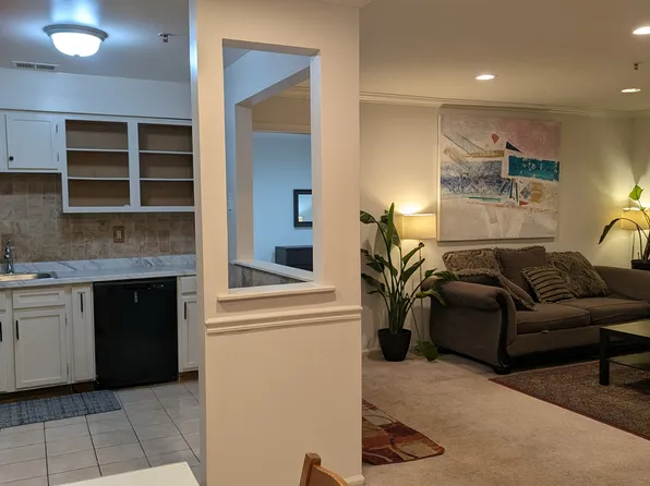 612 Waterford Dr, Edison, NJ 08817