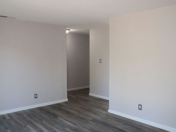 3rd image of 10404 Abbottford Way
