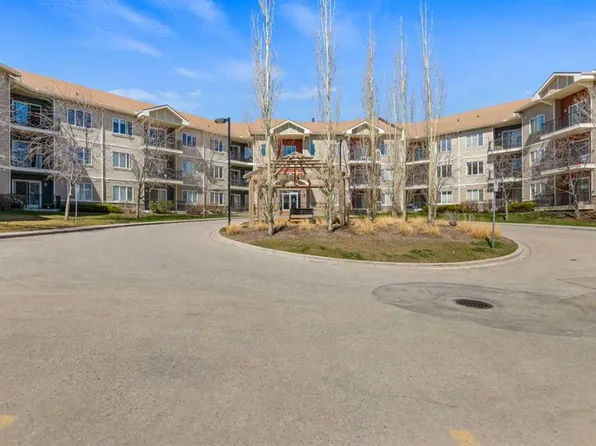 1540 E Sherwood Blvd NW #1325, Calgary, AB T3R 0K5
