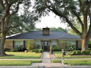 601 Browning St, Angleton, TX 77515