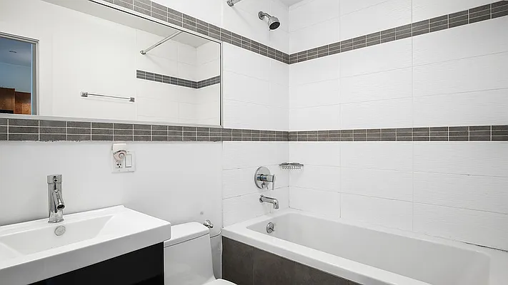 Rented by Nooklyn NYC LLC | media 7