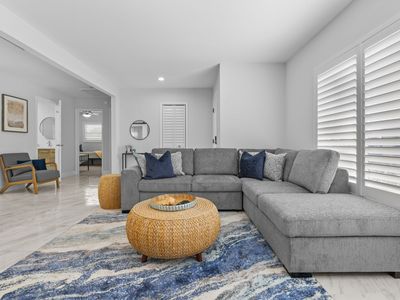 (Undisclosed Address), Saint Petersburg, FL, 33707