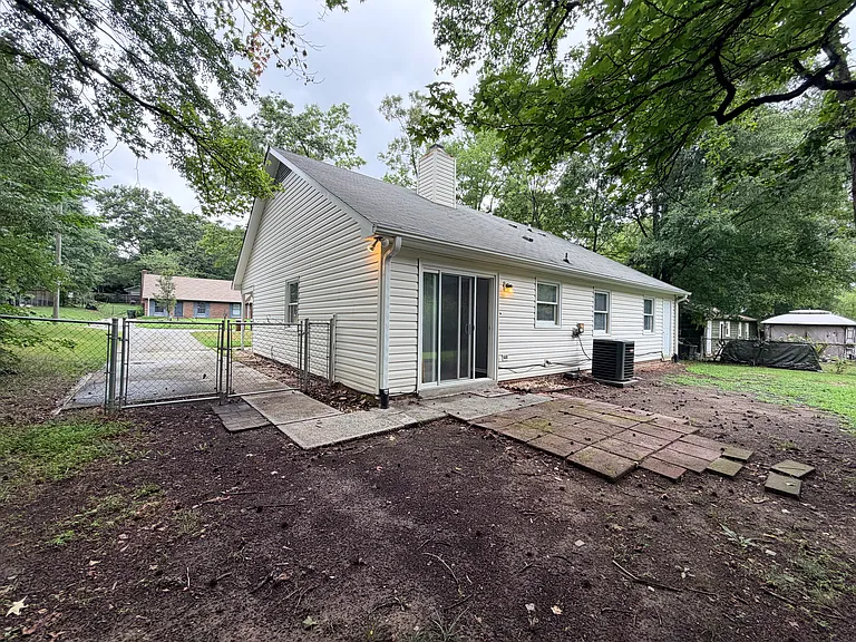 4607 Beechcroft Dr — Photo 31