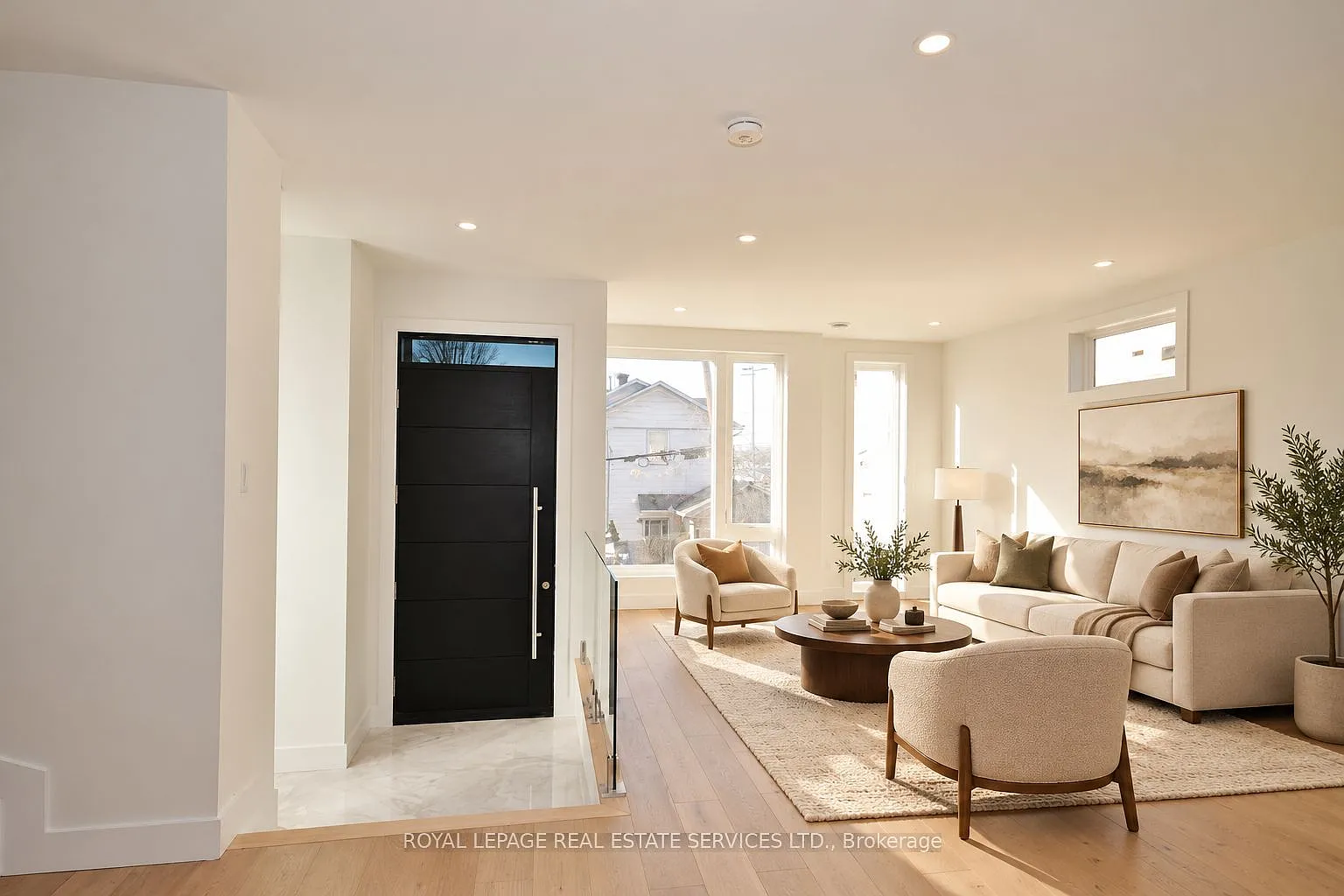3 bed, $4,200 — Photo 4