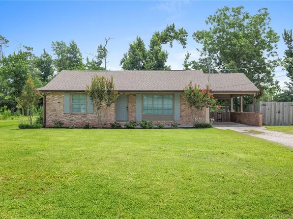 3421 Pontiac Dr, Lake Charles, LA 70605