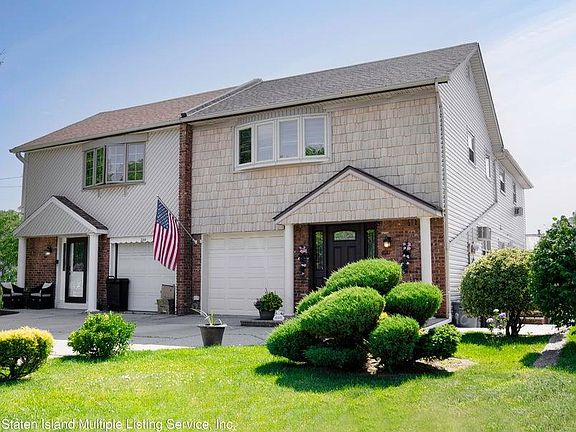2nd image of 290 Brookfield Ave #2