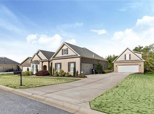 1015 Hillcrest Ct, Anderson, SC 29621